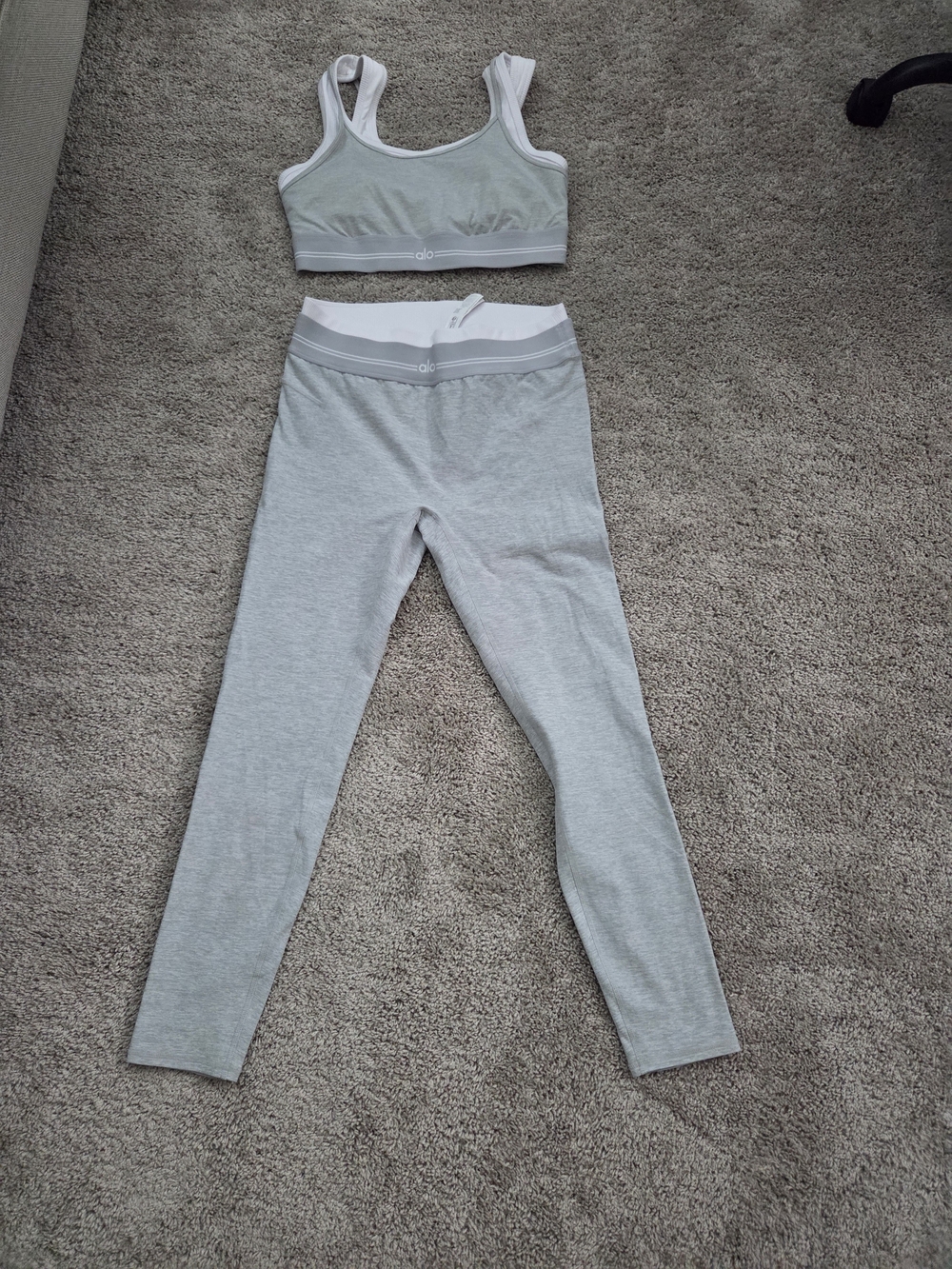 ALO Yoga Light Gray Leggings with Matching Sports Bra